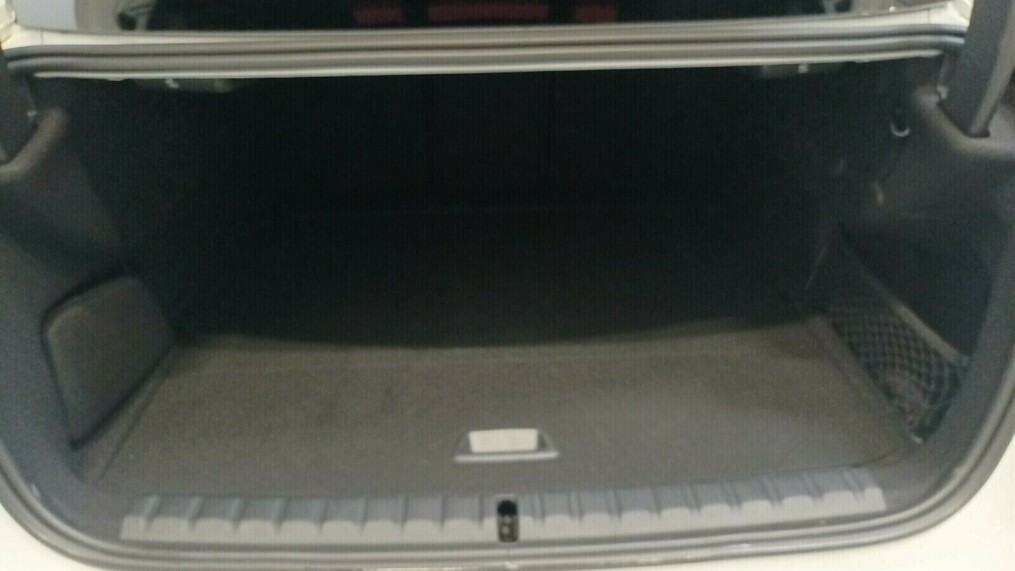 BMW Serii 2, 218