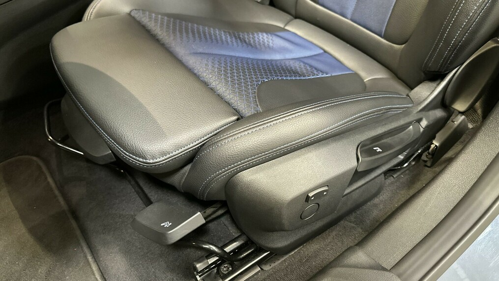 BMW Seria 2 220