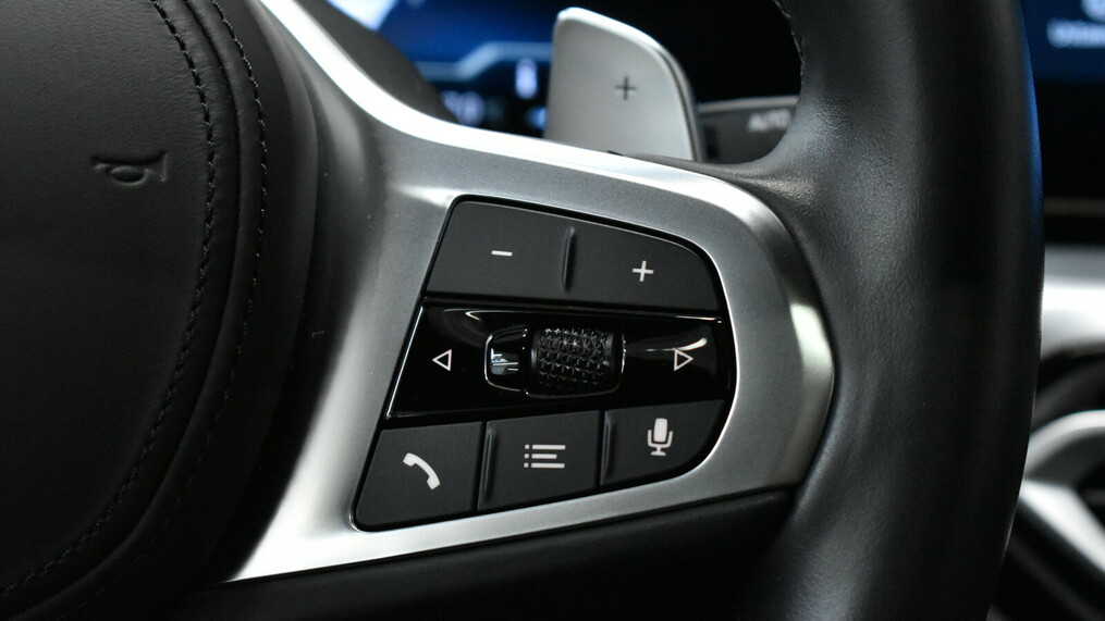 BMW Serii 3, 320