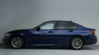 BMW Seria 3, 330