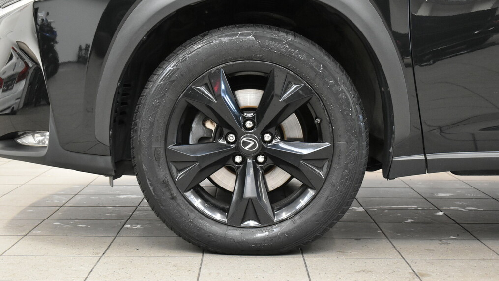 Lexus NX 200t
