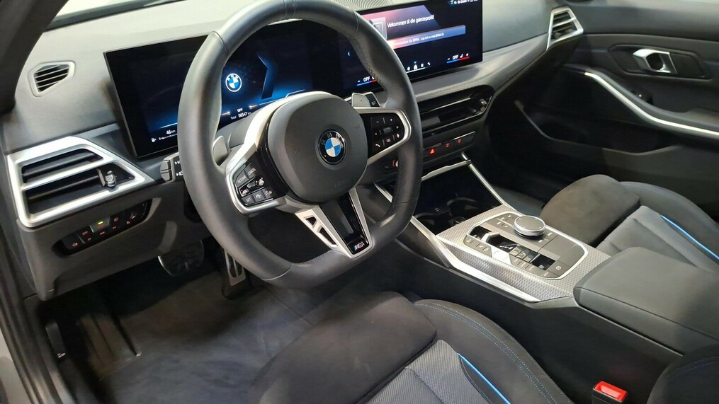 BMW Serii 3, 330