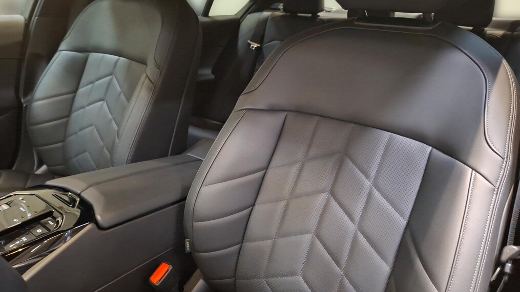 BMW Serii 5, 520