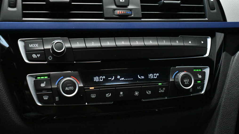 BMW Seria 3, 320