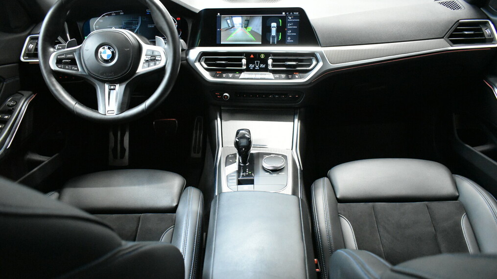 BMW Seria 3, 320