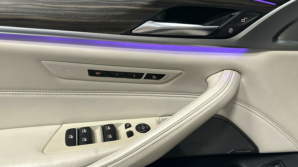 BMW Seria 5, 520