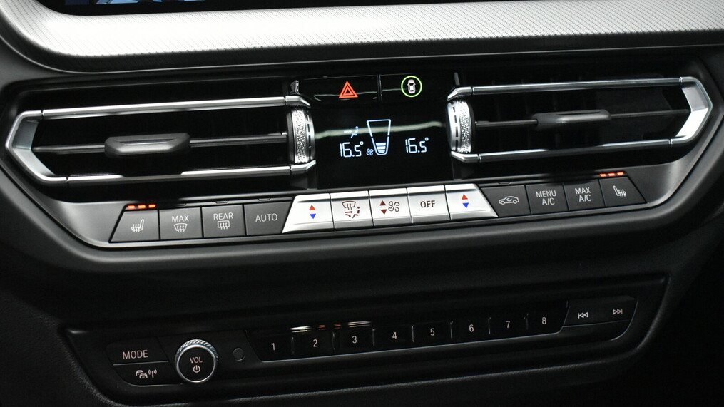BMW Seria 2, 235