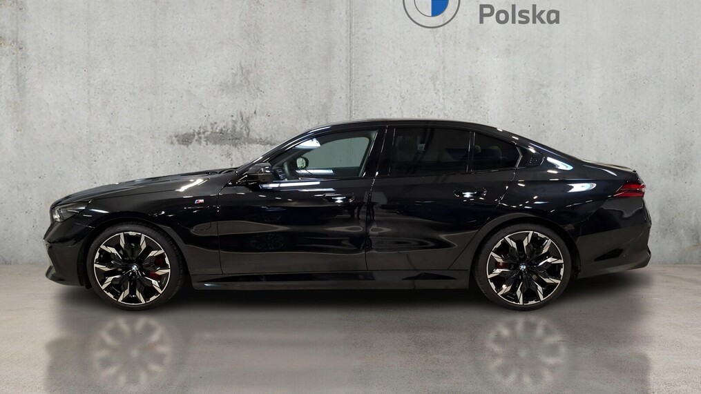 BMW Serii 5, 550