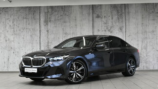 BMW Serii 5, 520