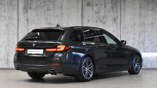 BMW Serii 5, 520