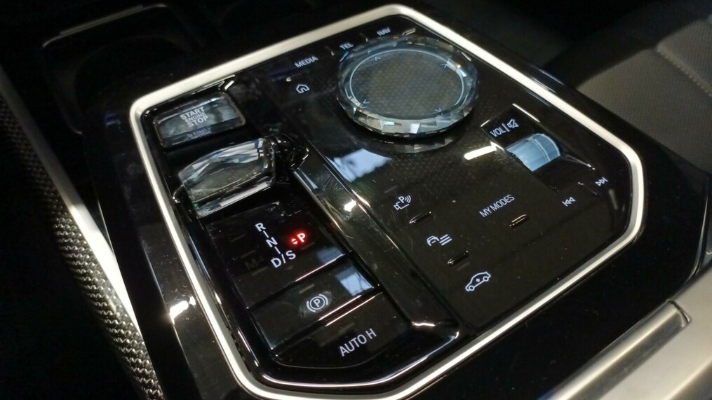BMW Seria 7 740