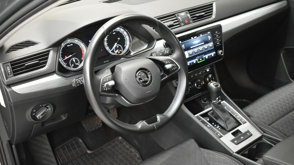 Škoda Superb
