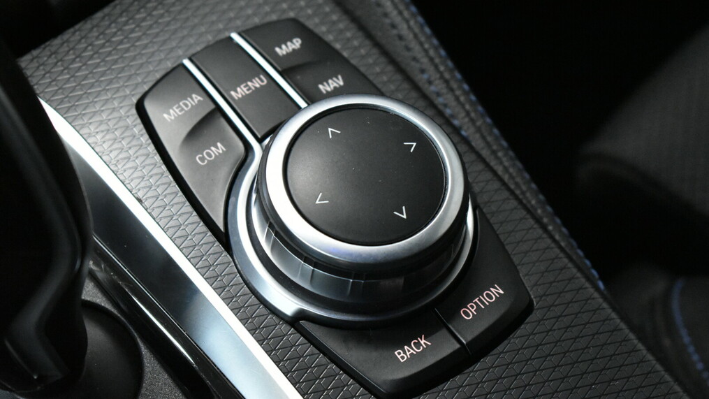 BMW Serii 5, 520