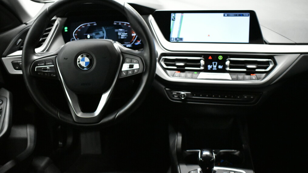 BMW Seria 2 218