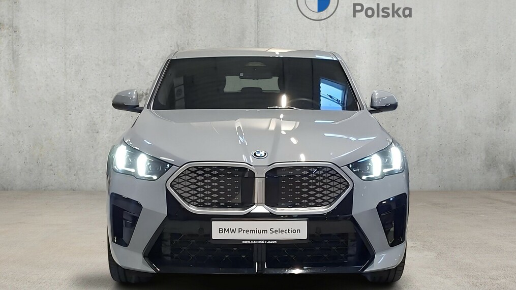 BMW iX2