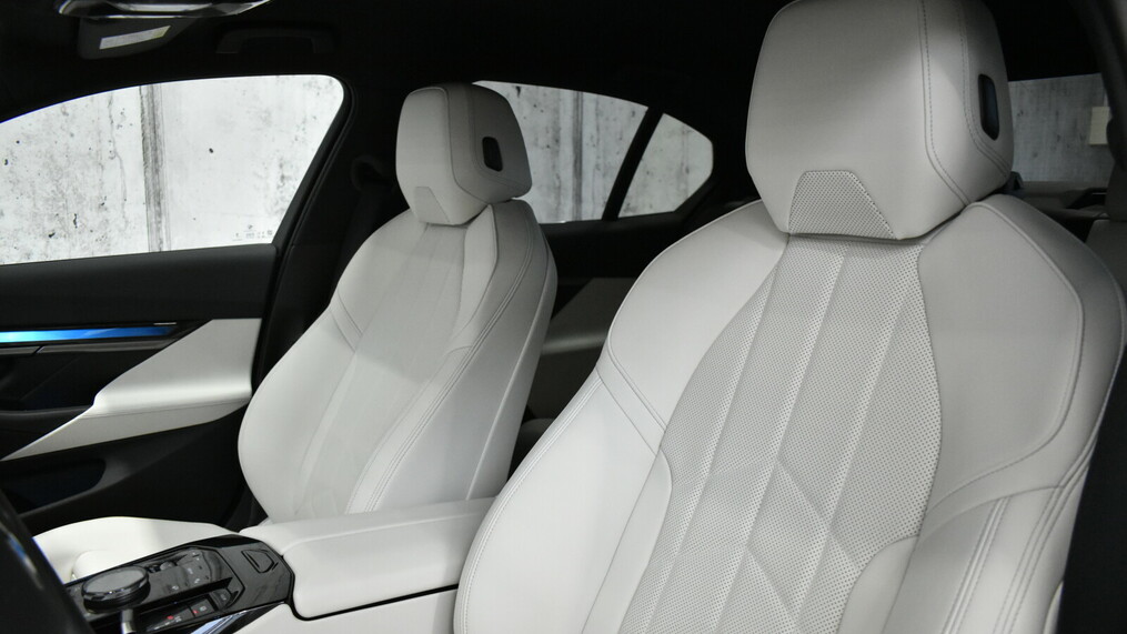 BMW Serii 5, 520