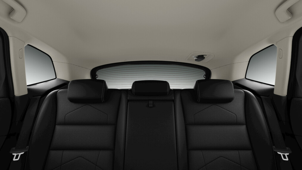 BMW Seria 2, 225