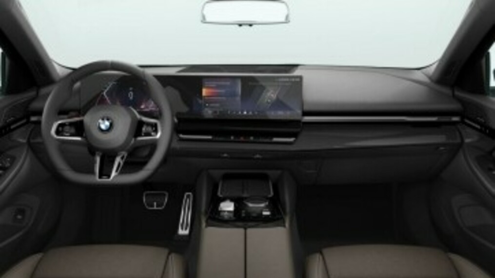 BMW Serii 5, 520