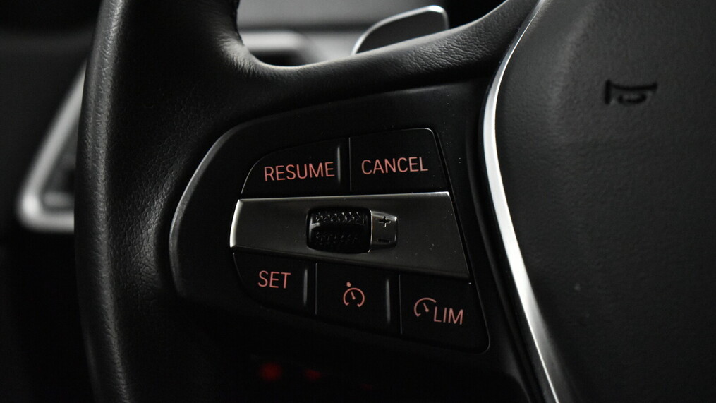 BMW Serii 3, 320