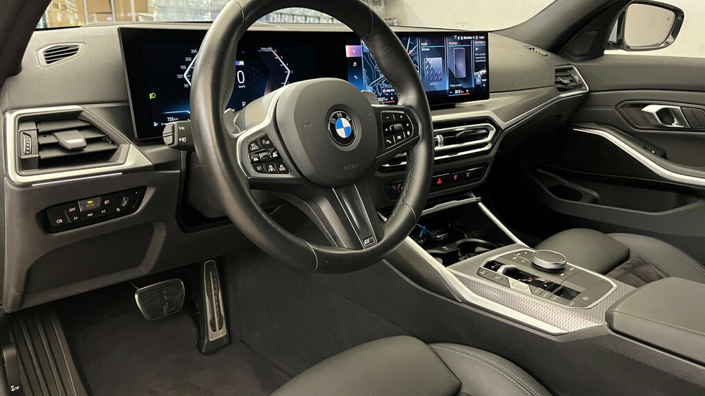 BMW Serii 3, 320