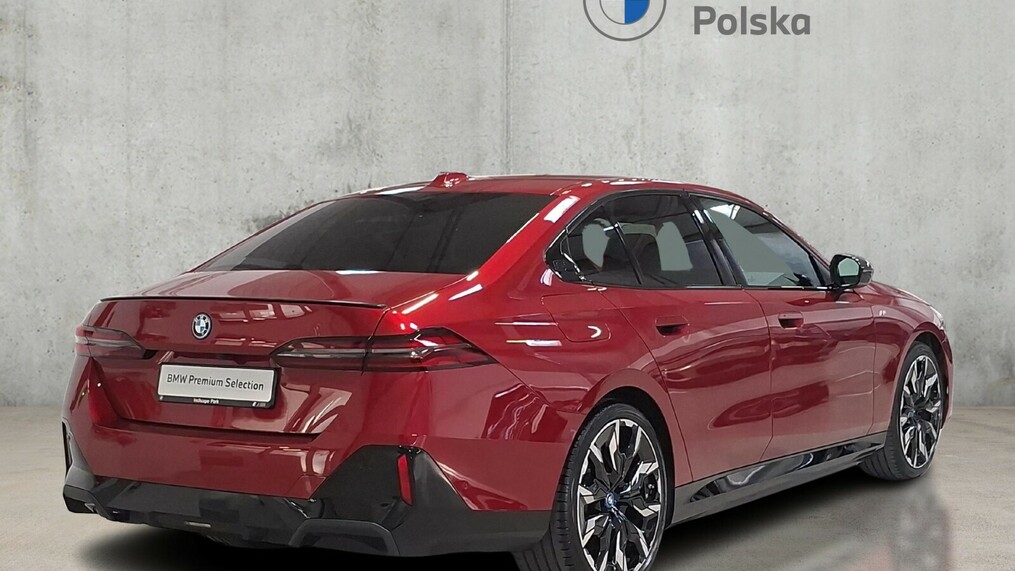 BMW Serii 5, 550
