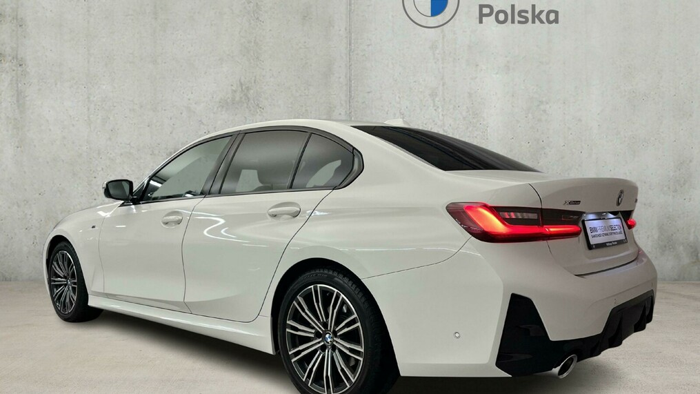 BMW Serii 3, 320