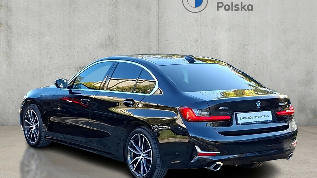 BMW Serii 3, 320