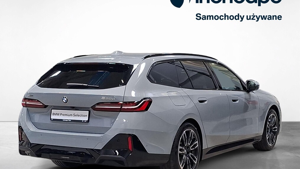 BMW Serii 5, 520