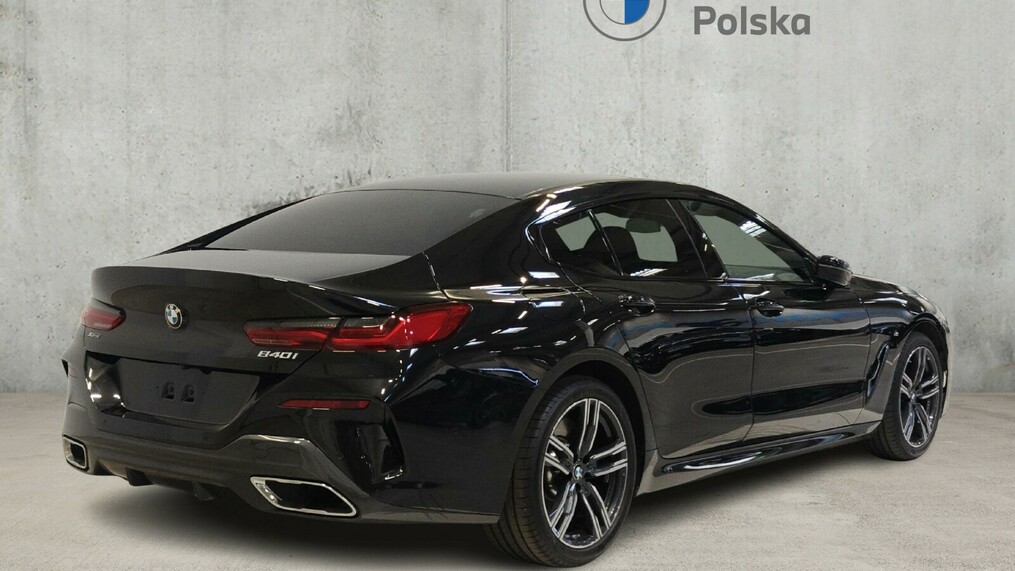 BMW Seria 8 840