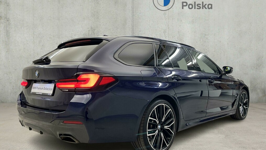 BMW Serii 5, 530