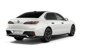 BMW Seria 7 740