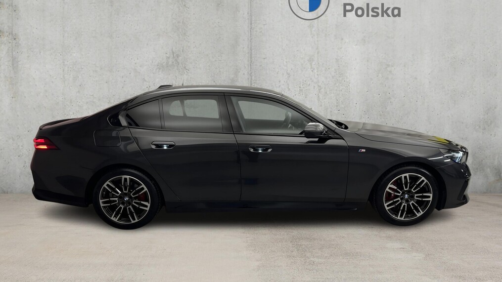 BMW Serii 5, 540