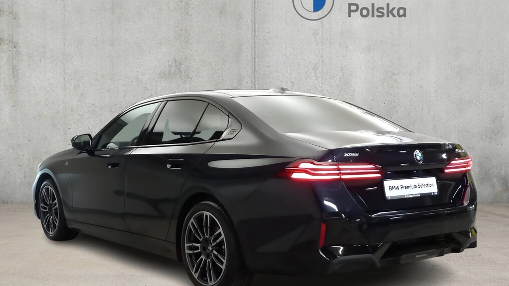 BMW Serii 5, 540