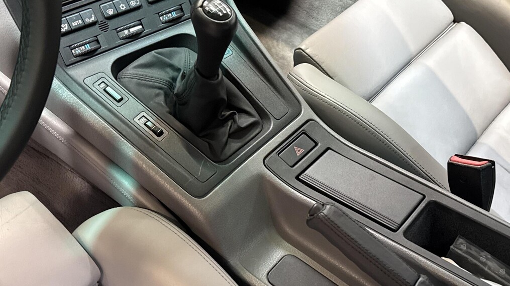 BMW Serii 8, 850
