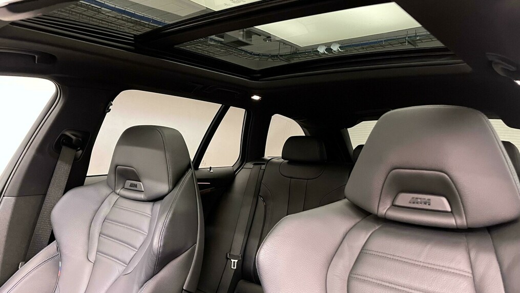 BMW Serii 5, 530