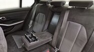 BMW Serii 3, 320