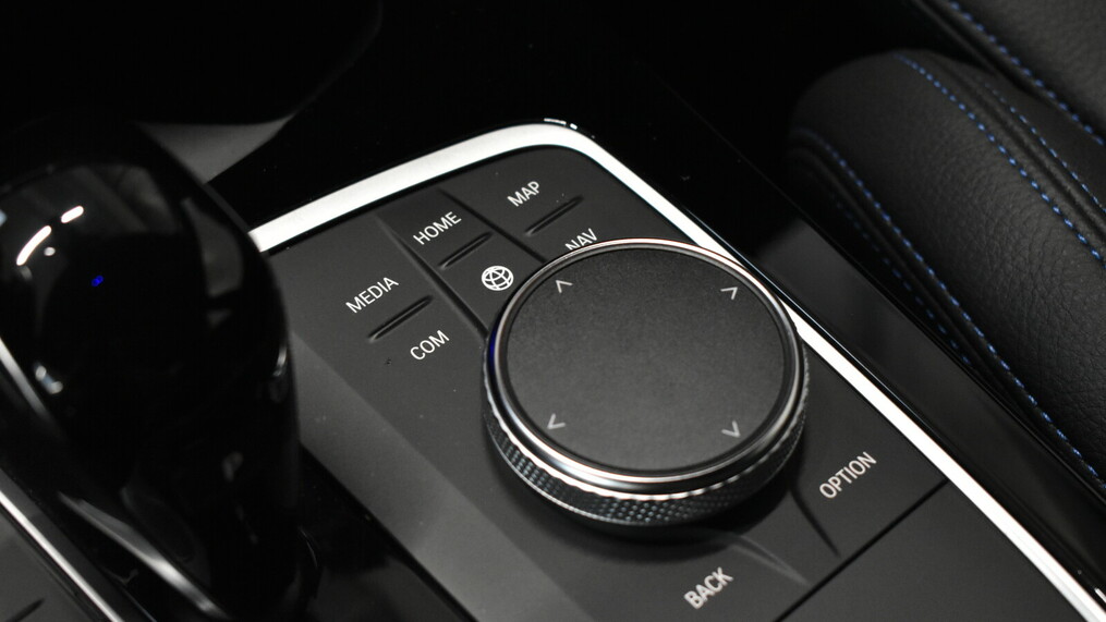 BMW Seria 2 218