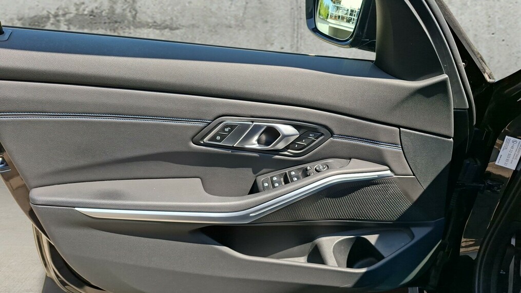 BMW Seria 3 330