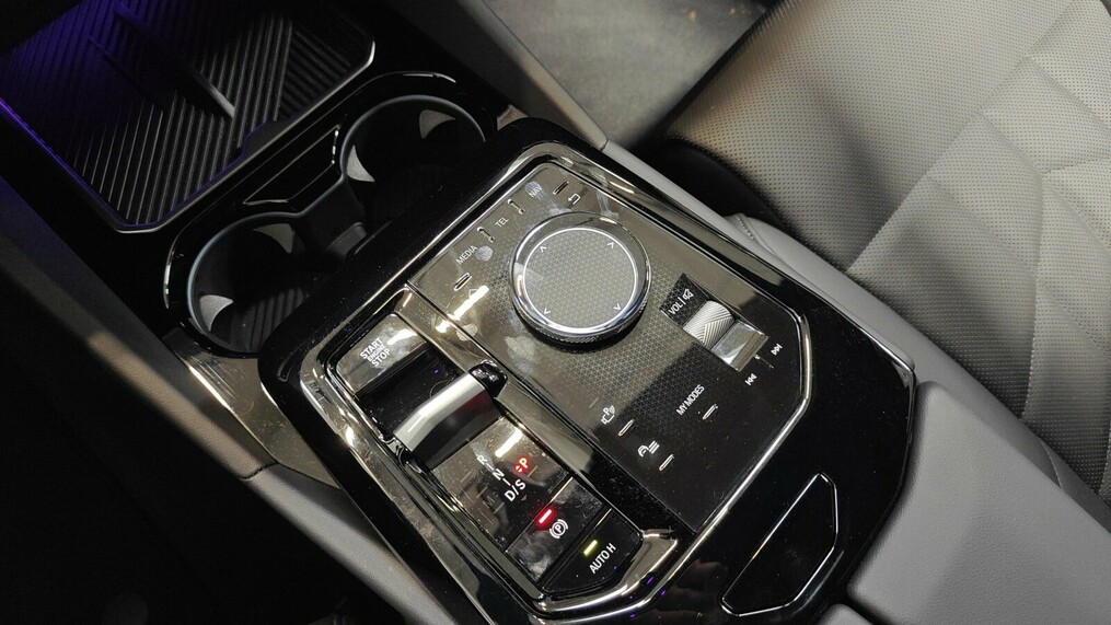 BMW Serii 5, 520