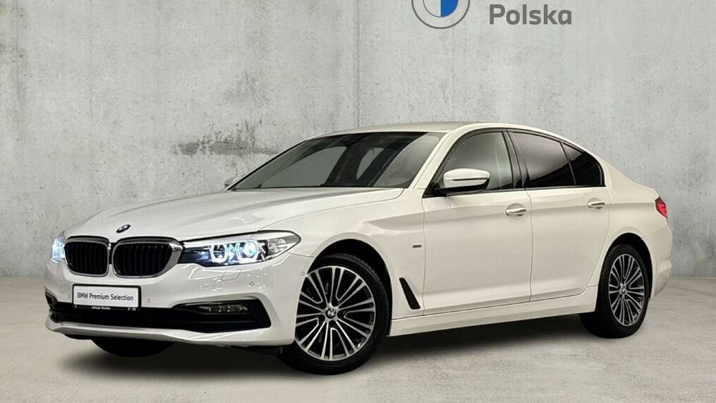 BMW Serii 5, 520