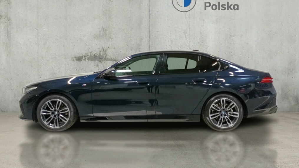 BMW Serii 5, 520
