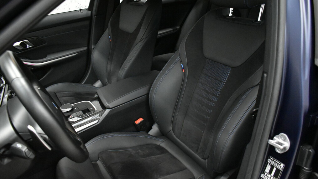 BMW Serii 3, 320