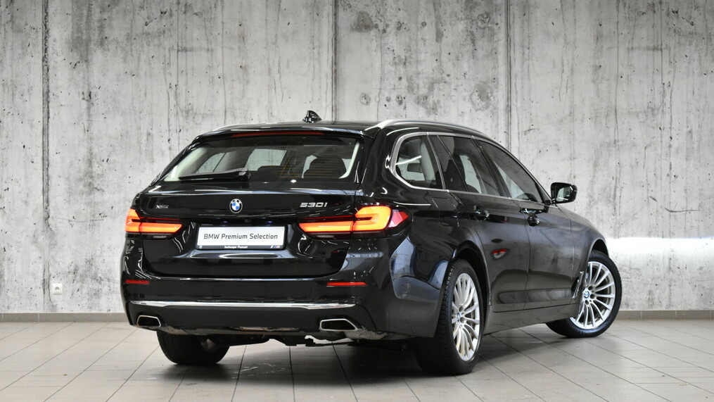 BMW Serii 5, 530