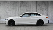 BMW Serii 3, 330
