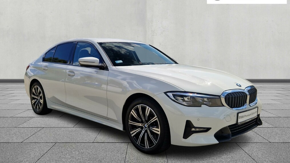 BMW Serii 3, 330