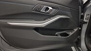 BMW Serii 3, 320