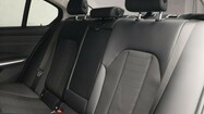 BMW Seria 3, 330