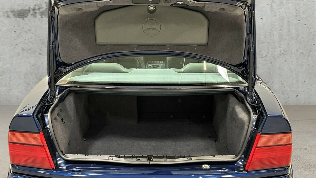 BMW Serii 8, 850