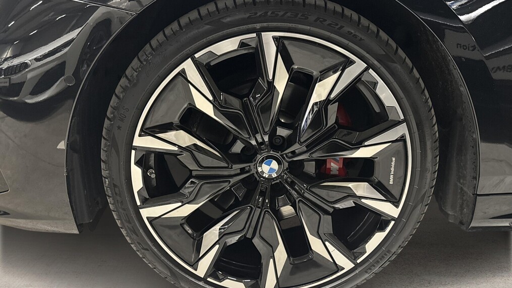 BMW Serii 5, 520