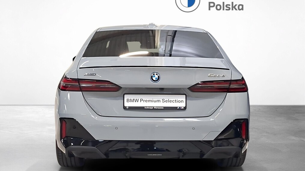 BMW Serii 5, 550